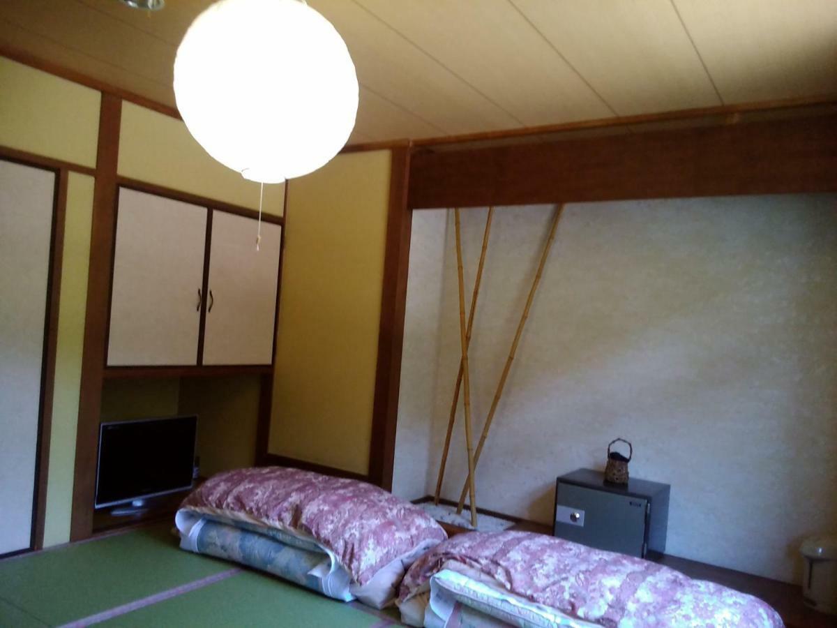 Готель Onsen Minshuku Oomuraya No.1 Сінґу Екстер'єр фото